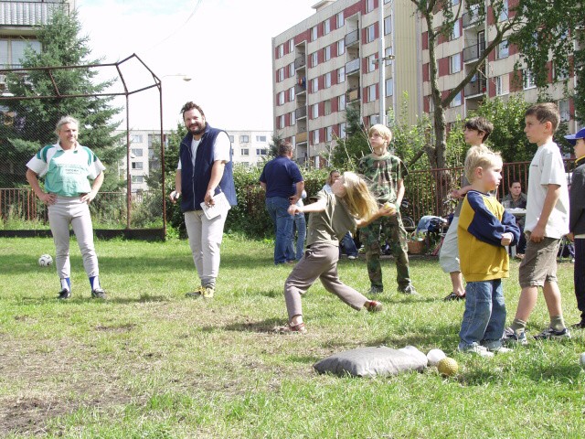 045.jpg