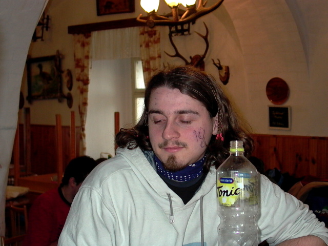 143.jpg