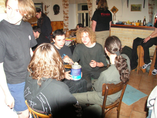 143.jpg