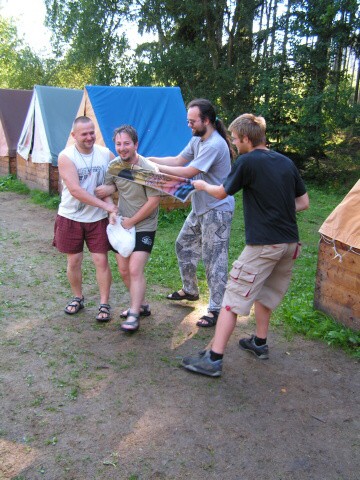 169.jpg