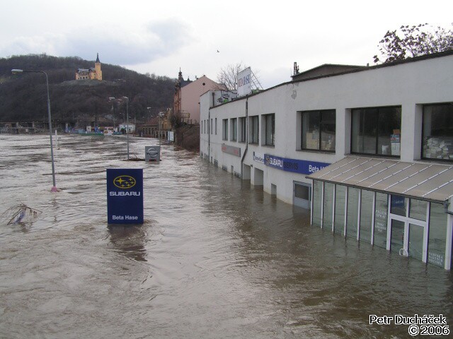 03.jpg